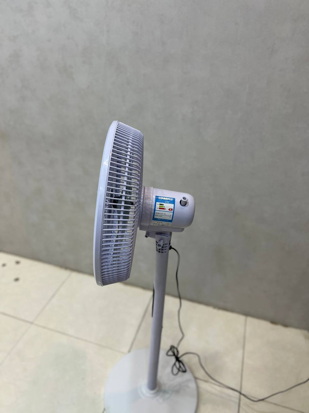 پنکه ایستاده Xidnke